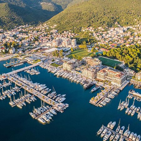 Porto Montenegro Residences Tivat Exteriör bild