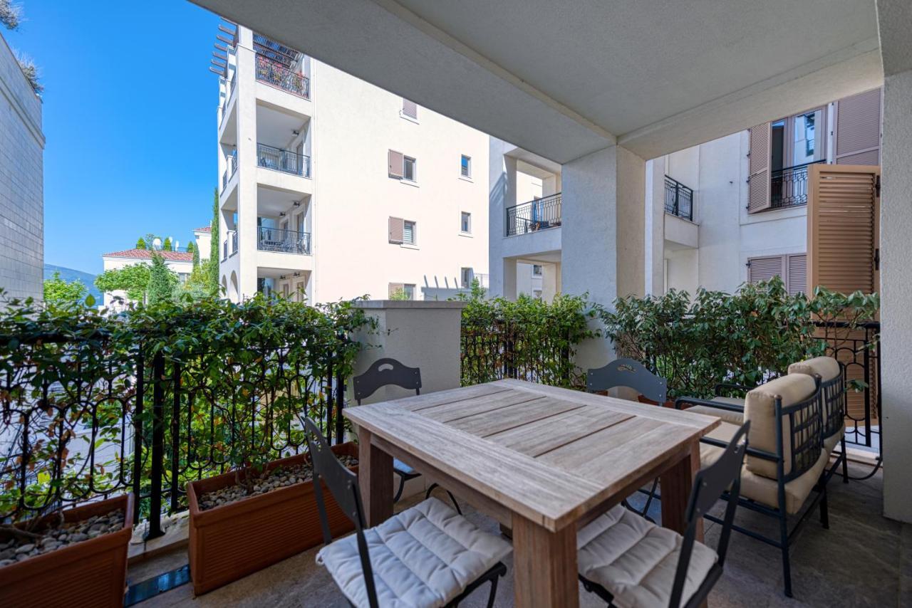 Porto Montenegro Residences Tivat Exteriör bild