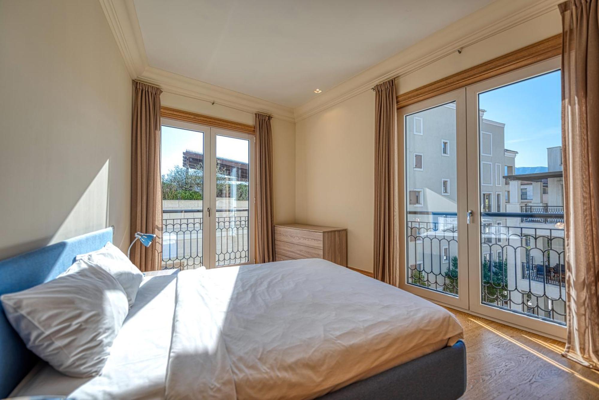 Porto Montenegro Residences Tivat Exteriör bild