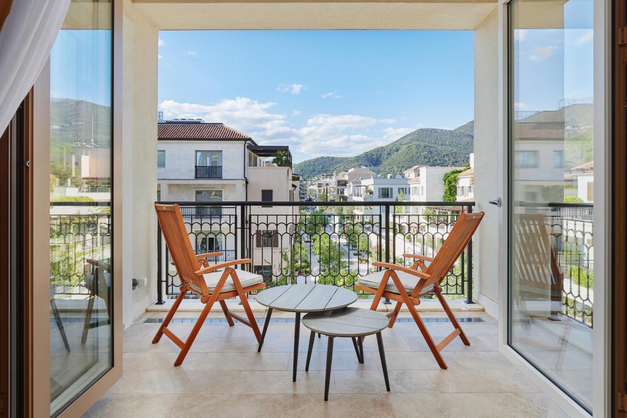 Porto Montenegro Residences Tivat Exteriör bild