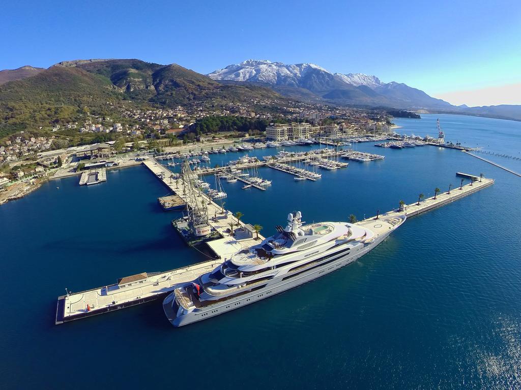 Porto Montenegro Residences Tivat Exteriör bild